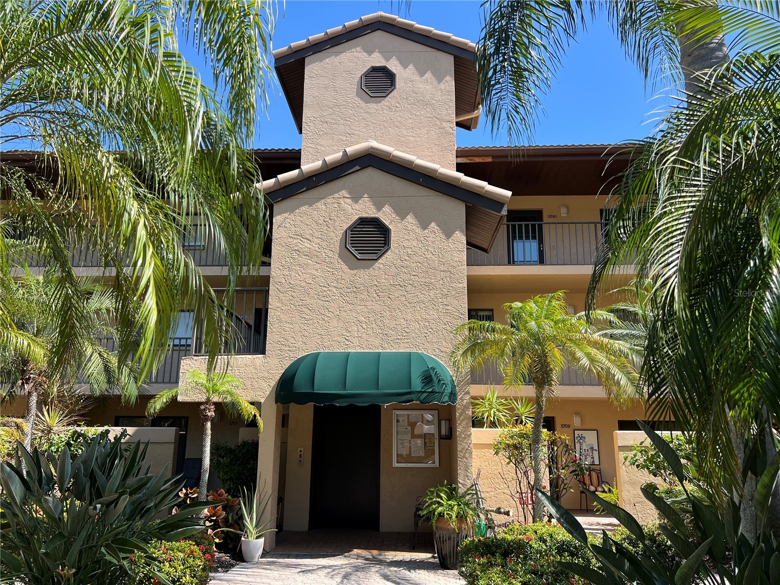 5555 Ashton Lake Drive #5555 Sarasota FL 34231 - SUNNYSIDE LAKE A4696129 image3
