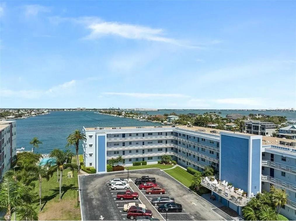 5555 Gulf Boulevard #104 Saint Pete Beach FL 33706 - BOCA CIEGA BAY A4618197 image1
