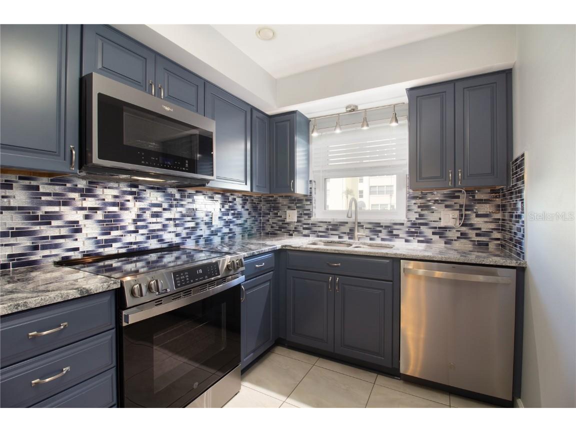 5555 Gulf Boulevard #104 Saint Pete Beach FL 33706 - BOCA CIEGA BAY TB8449376 image5