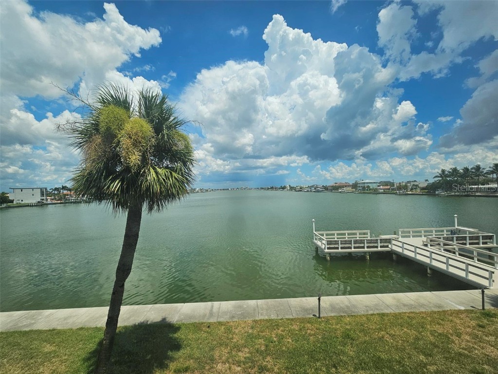 5555 Gulf Boulevard #218 Saint Pete Beach FL 33706 - BOCA CIEGA BAY TB8421449 image3