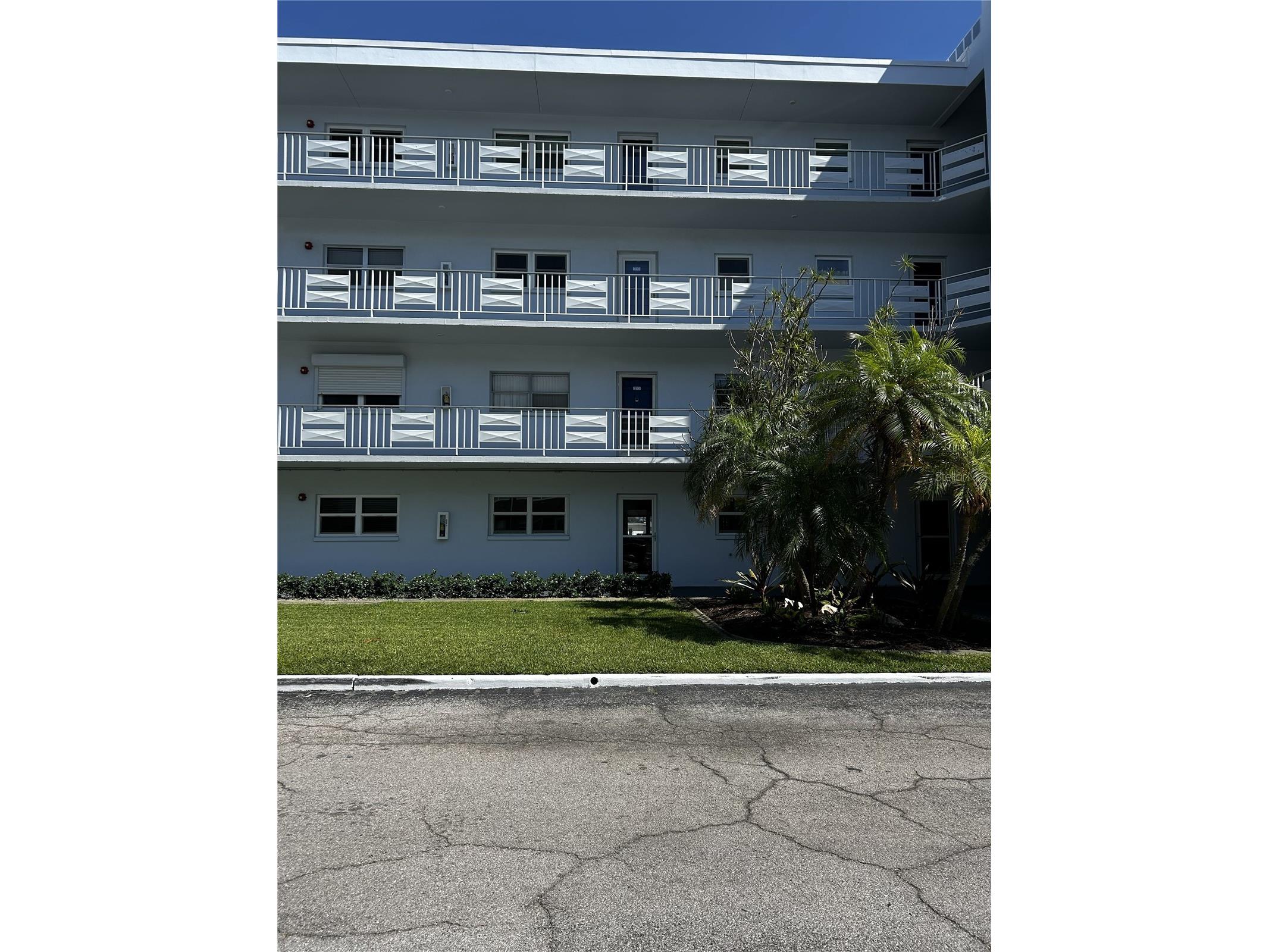 5555 Gulf Boulevard #310 Saint Pete Beach FL 33706 - BOCA CIEGA BAY TB8511772 image1