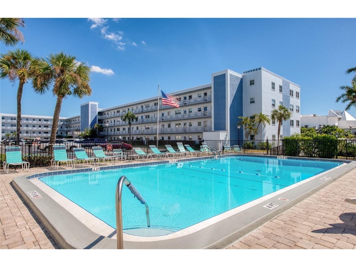 5555 Gulf Boulevard #312 Saint Pete Beach FL 33706 O6339191 image2