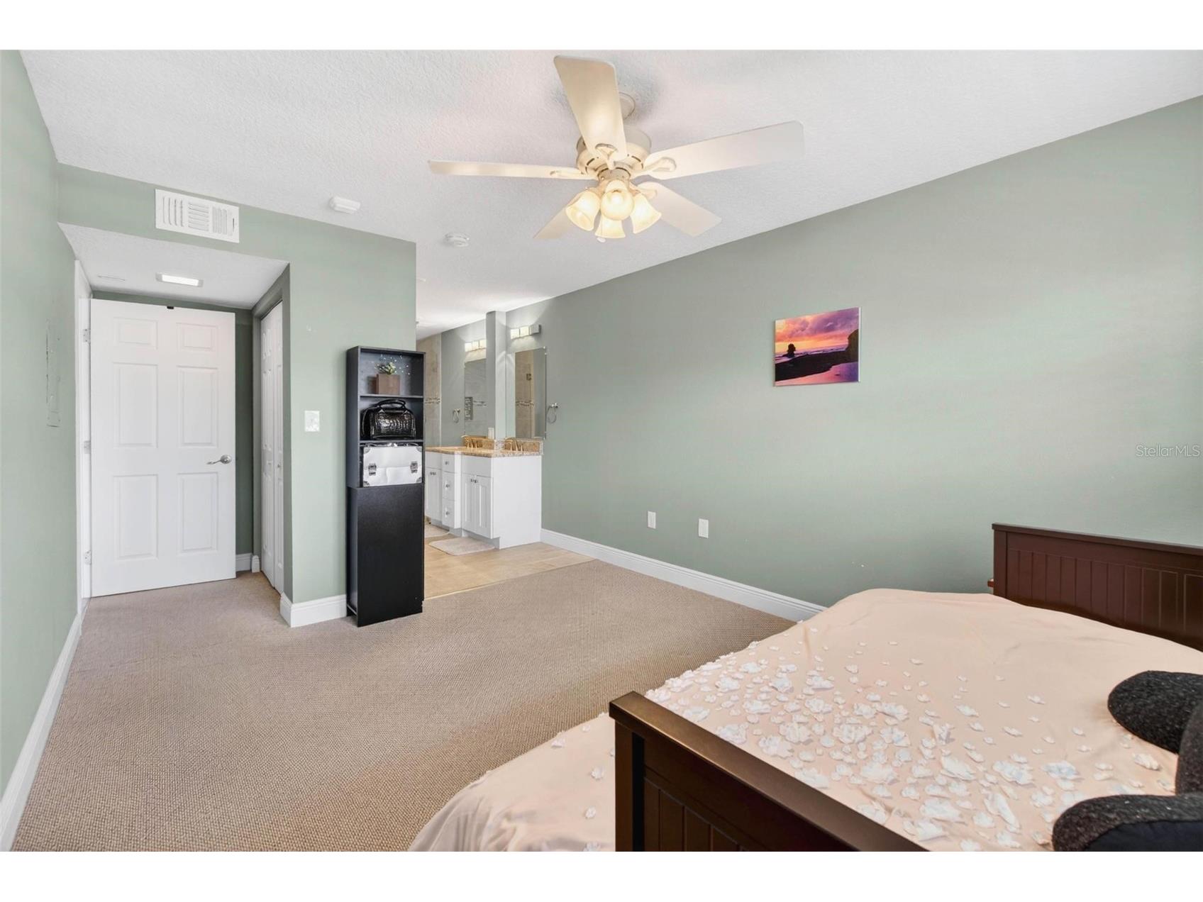 5555 Gulf Boulevard #402 Saint Pete Beach FL 33706 - BOCA CIEGA BAY & INTRACOASTAL TB8504180 image5