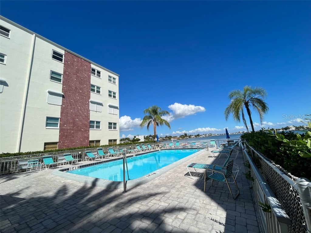 5555 Gulf Boulevard #406 Saint Pete Beach FL 33706 TB8418883 image3