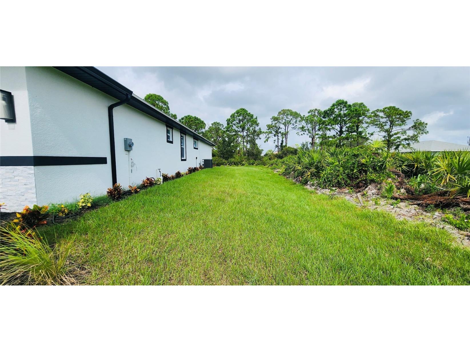 5555 Veracruz Terrace Port Charlotte FL 33981 TB8436084 image3