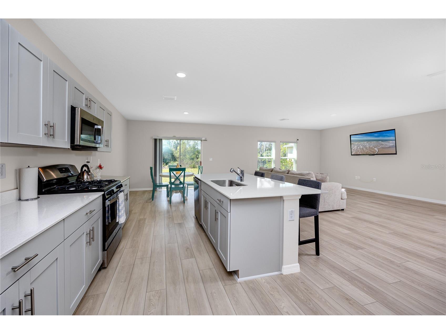 5556 Summer Sunset Drive Apollo Beach FL 33572 TB8487374 image23