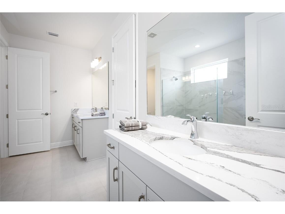 5556 Trevesta Place Palmetto FL 34221 A4672048 image37