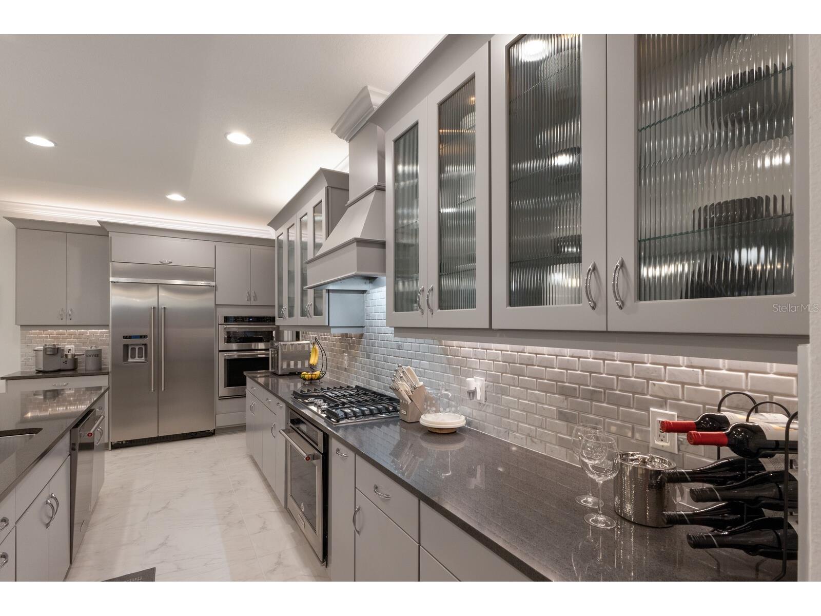 5557 Long Shore Loop Sarasota FL 34238 A4674783 image59