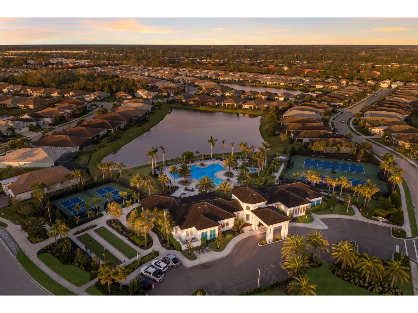 5557 Long Shore Loop Sarasota FL 34238 A4674783 image7