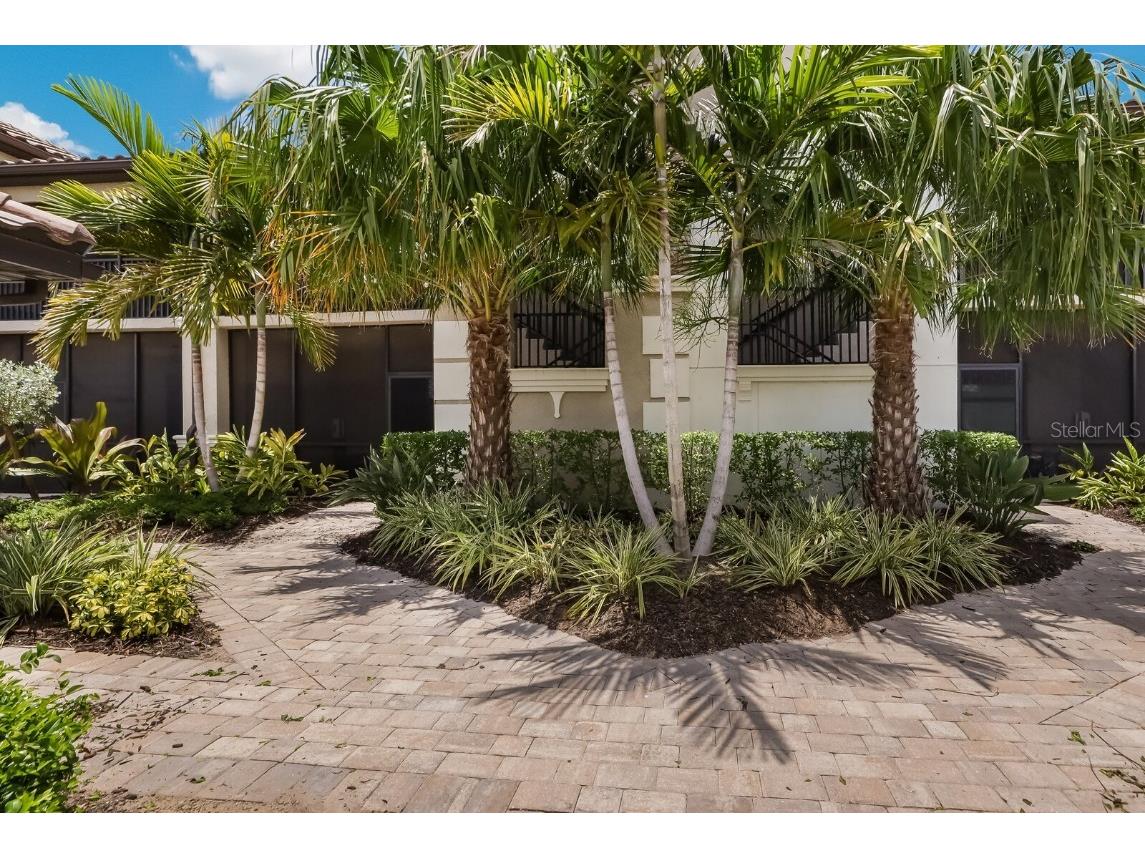 5557 Palmer Circle #202 Bradenton FL 34211 A4652549 image2