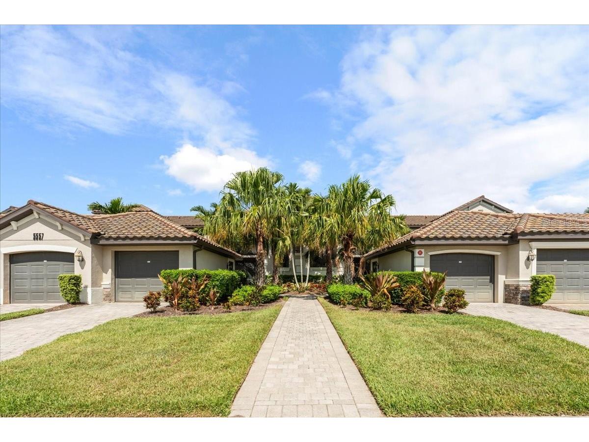 5557 Palmer Circle #202 Bradenton FL 34211 A4698601 image1
