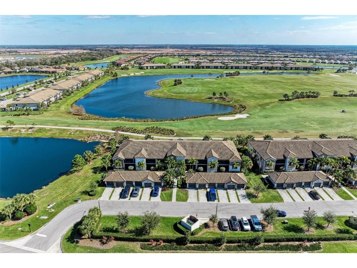 5558 Palmer Circle #203 Lakewood Ranch FL 34211 A4600981 image1