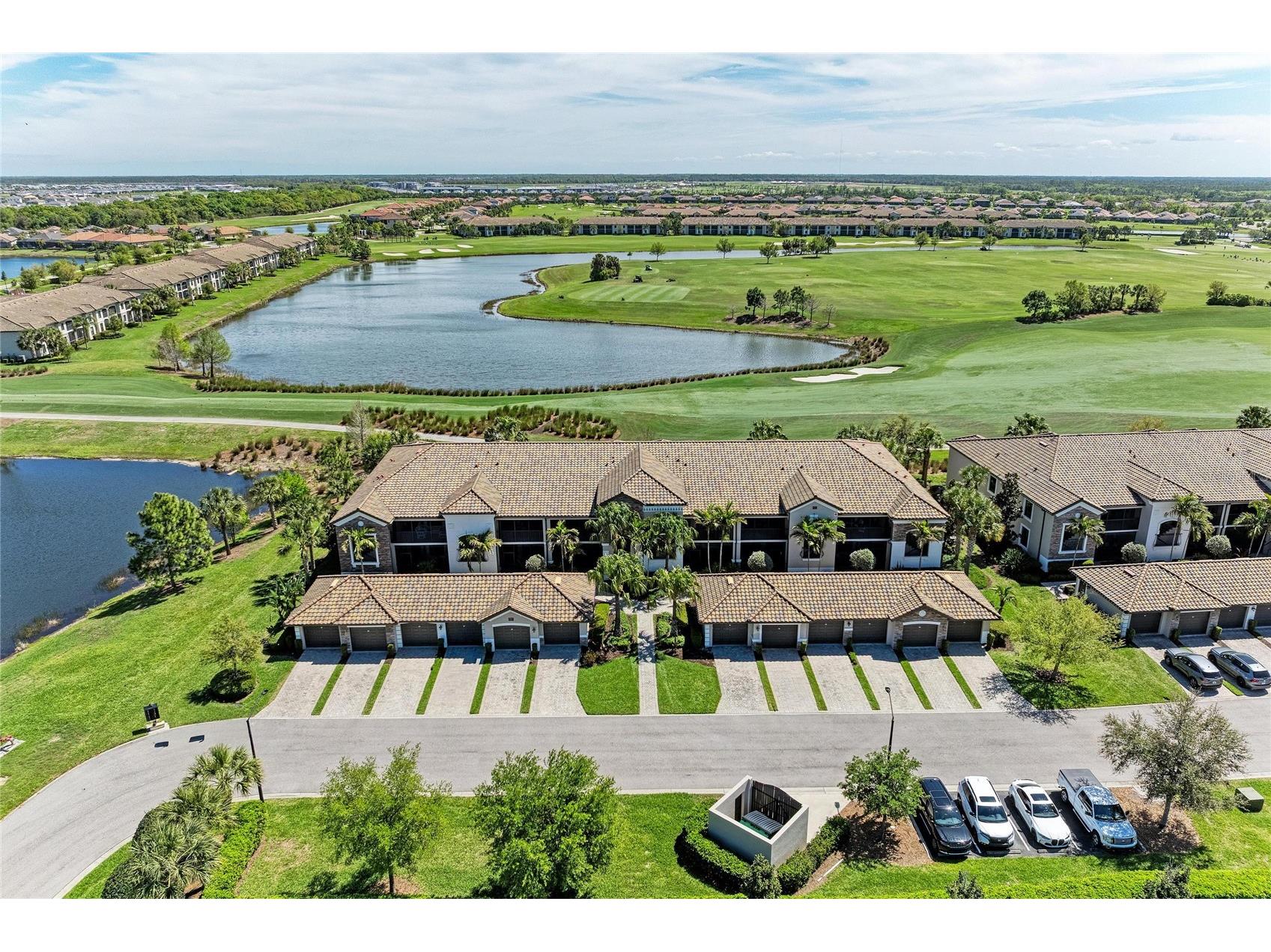 5558 Palmer Circle #205 Lakewood Ranch FL 34211 A4687513 image1