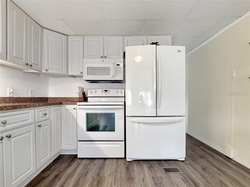 5559 Holiday Park Boulevard North Port FL 34287 N6141112 image10