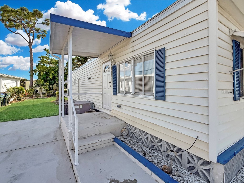 5559 Holiday Park Boulevard North Port FL 34287 N6141112 image4