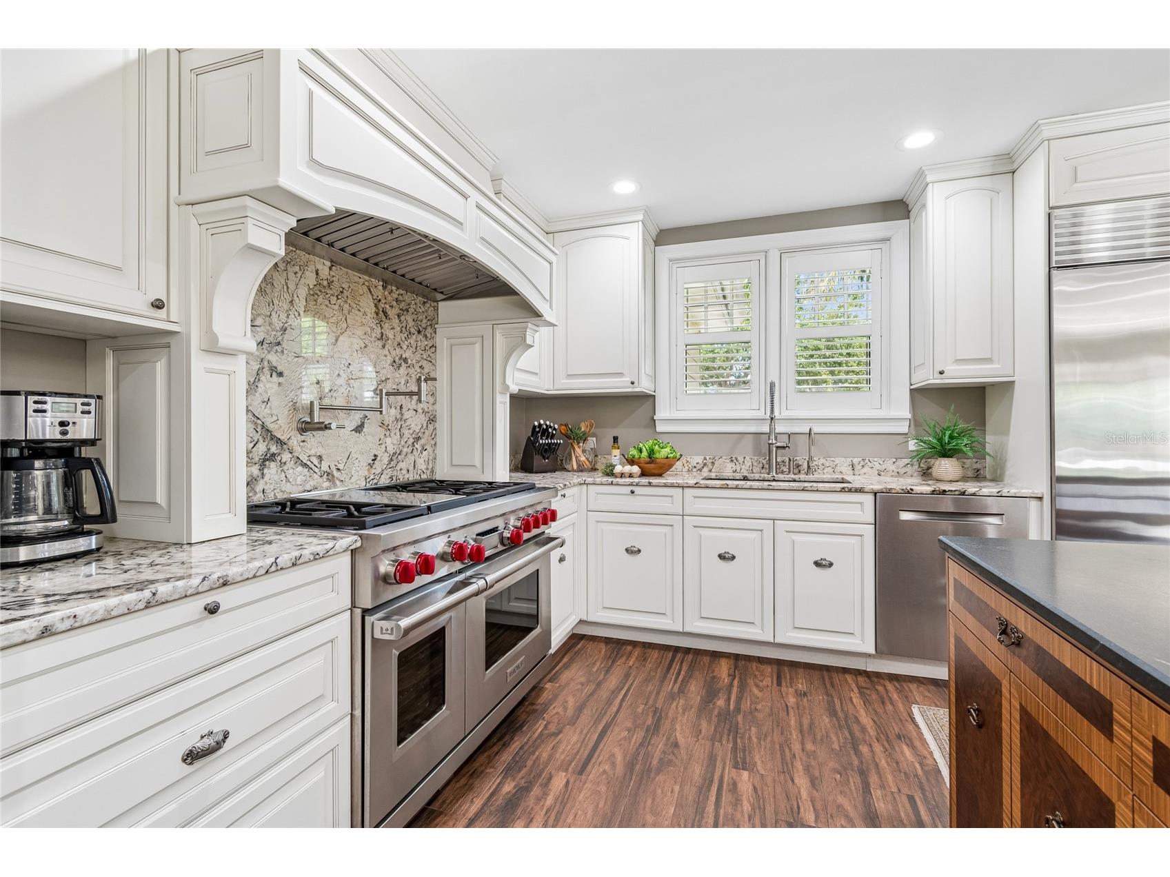 556 21st Avenue NE Saint Petersburg FL 33704 TB8505179 image17