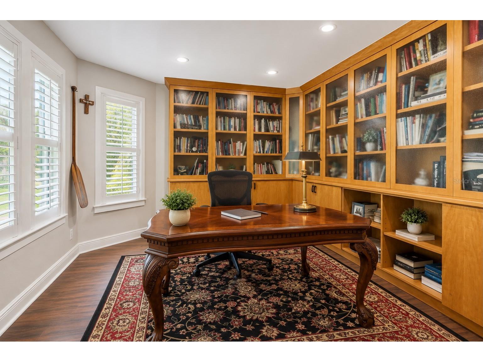 556 21st Avenue NE Saint Petersburg FL 33704 TB8505179 image41