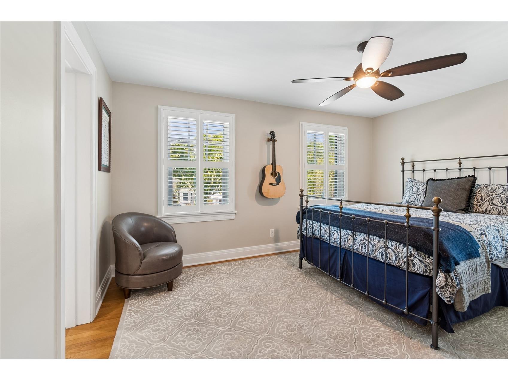 556 21st Avenue NE Saint Petersburg FL 33704 TB8505179 image45