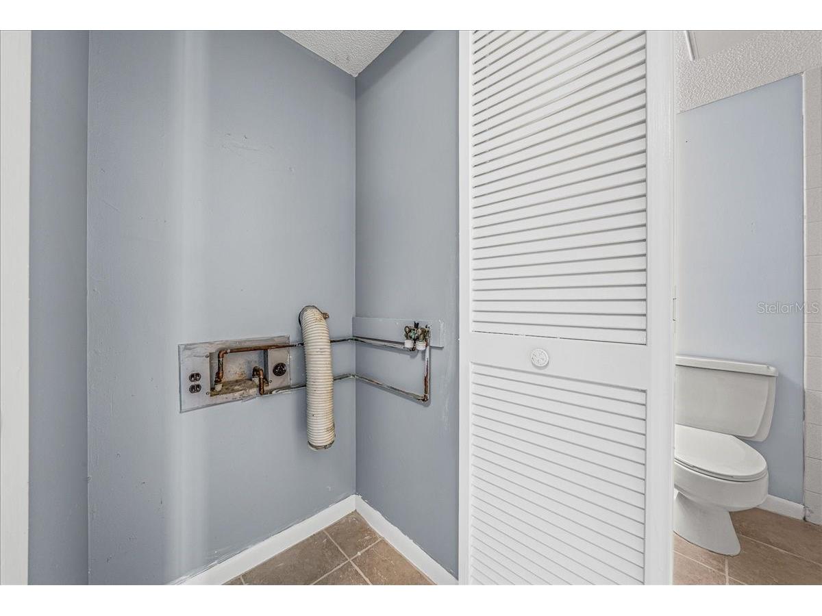 556 Fairways Circle #B Ocala FL 34472 OM721192 image17