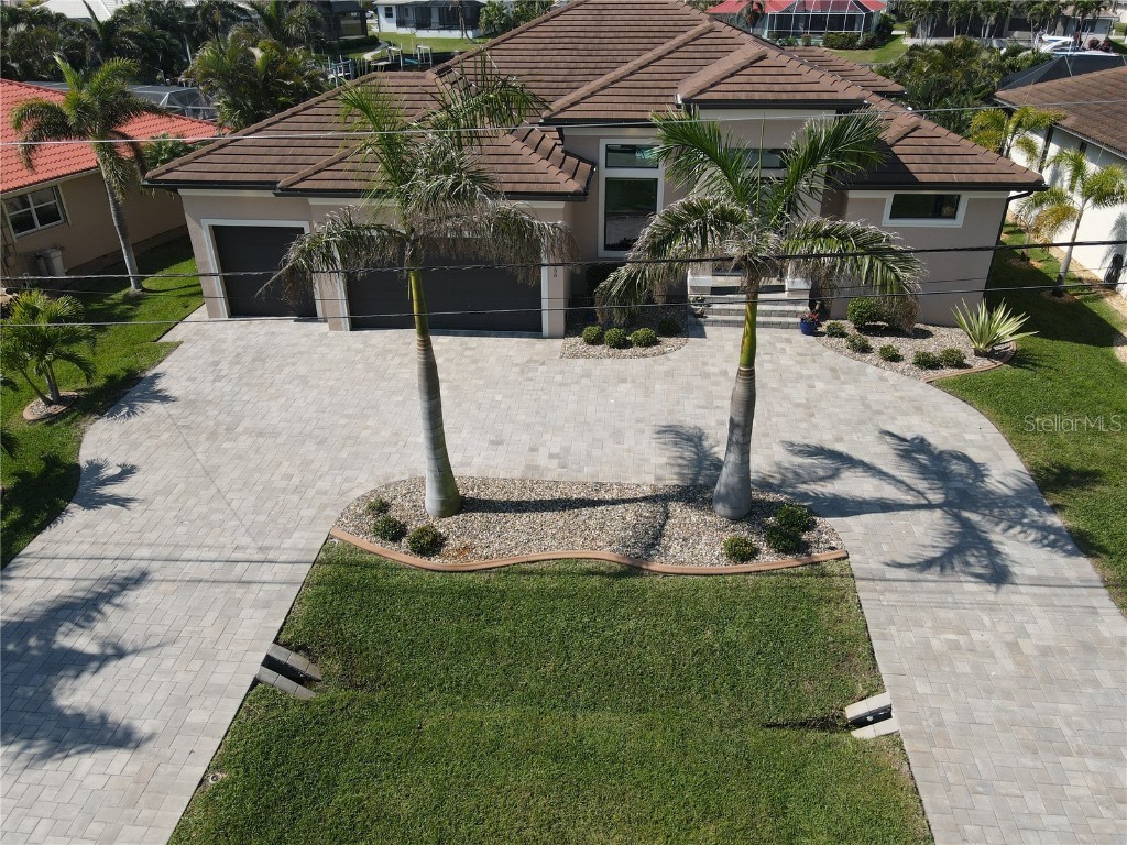 556 Monaco Drive Punta Gorda FL 33950 C7505878 image1