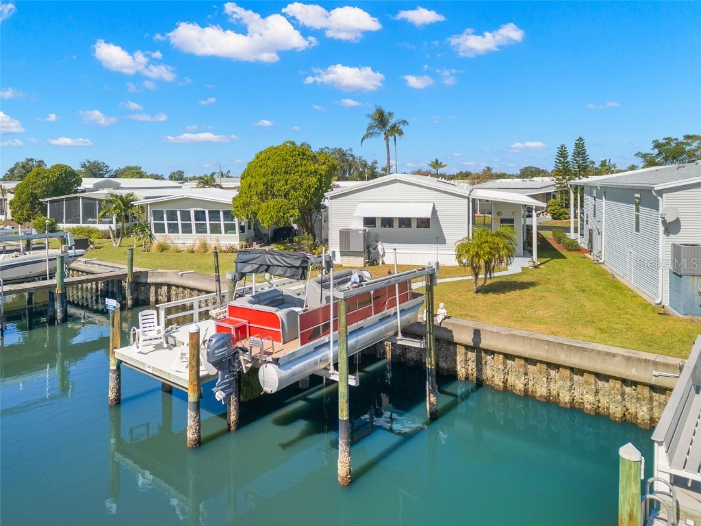 556 Mount Oak Avenue NE #738 Saint Petersburg FL 33702 - TAMPA BAY TB8426277 image2