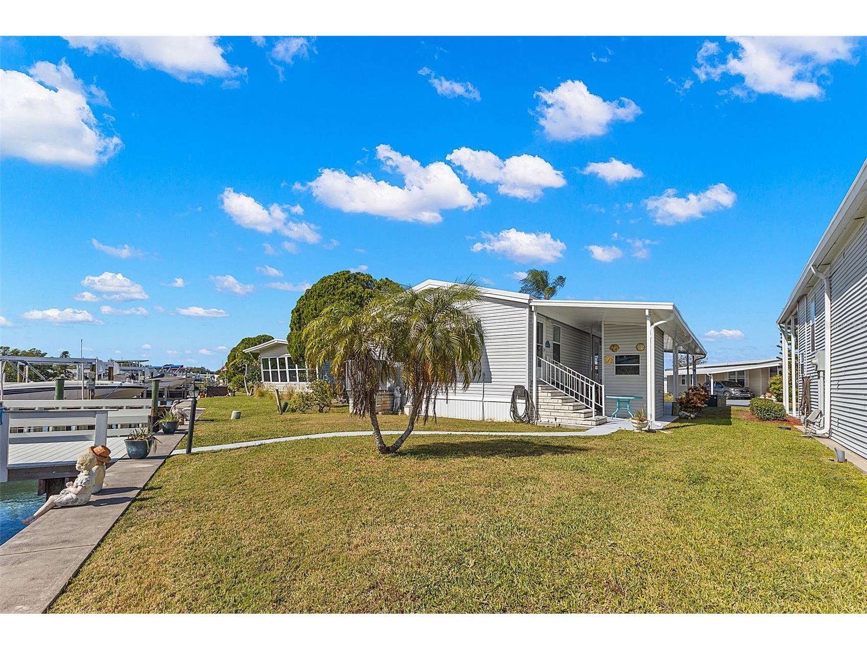 556 Mount Oak Avenue NE #738 Saint Petersburg FL 33702 - TAMPA BAY TB8519300 image17