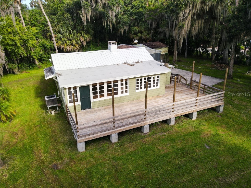 556 Stone Island Road Enterprise FL 32725 - LAKE MONROE / ST JOHNS RIVER V4937515 image1