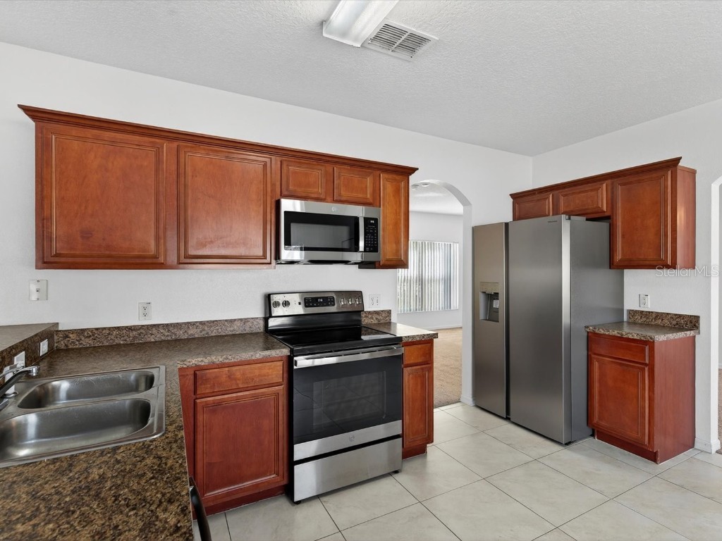 556 Viceroy Court Kissimmee FL 34758 O6362734 image12