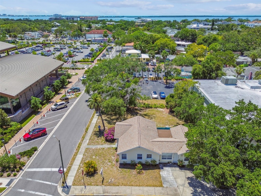 556 Virginia Street Dunedin FL 34698 TB8385422 image1