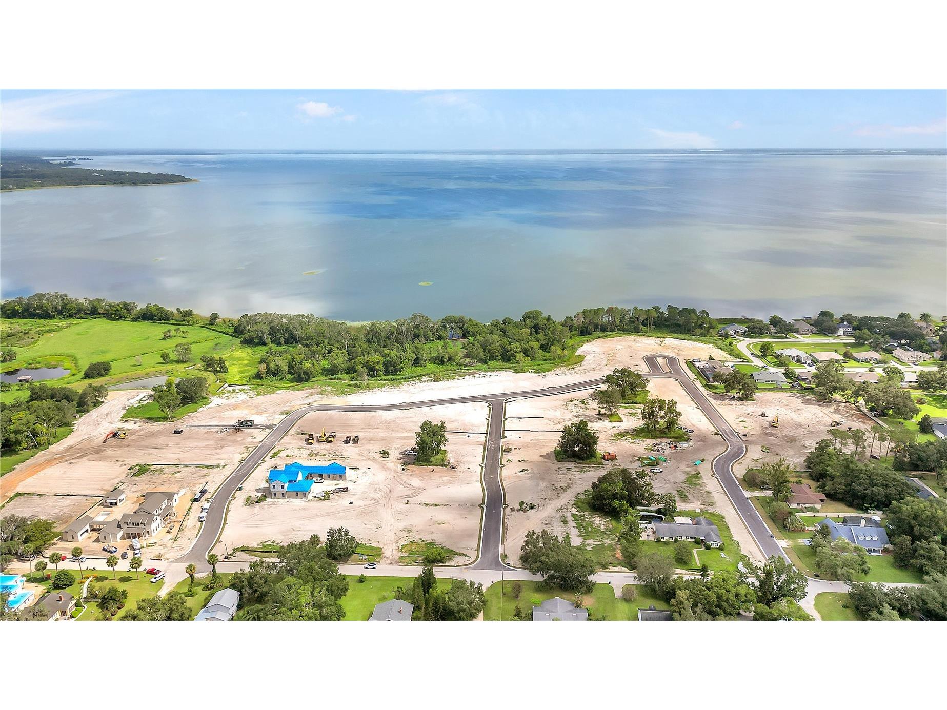 556 Walker Street Oakland FL 34787 - LAKE APOPKA O6402404 image1