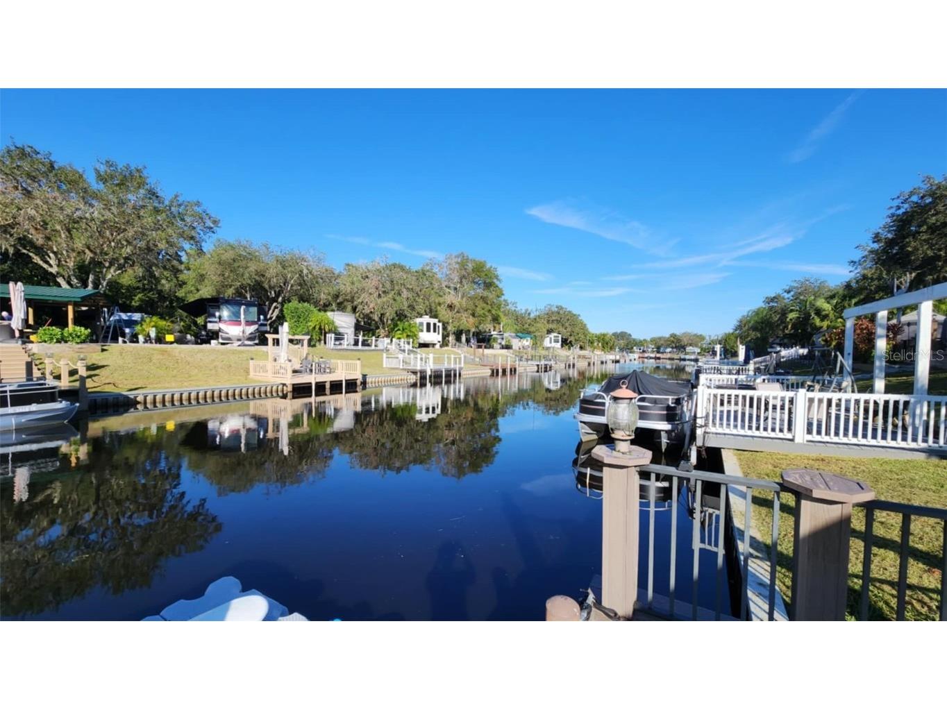 556 Waterway Drive Lake Wales FL 33898 - KISSIMMEE RIVER TB8314326 image1