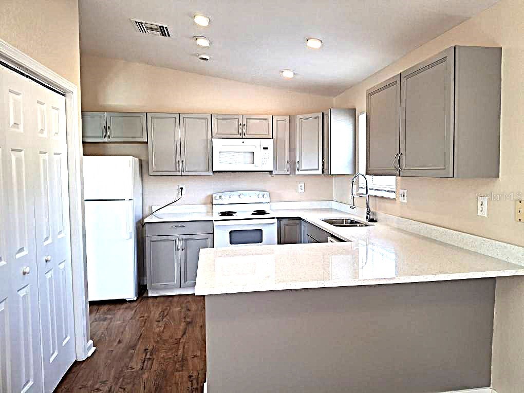 5560 61st Street N Saint Petersburg FL 33709 TB8532710 image6