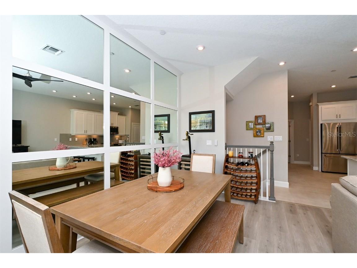 5560 Cannes Circle #3-106 Sarasota FL 34231 A4665433 image11