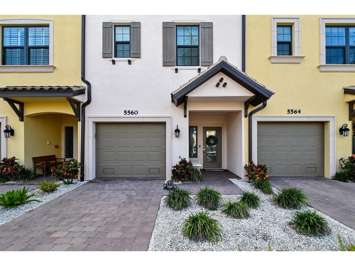 5560 Cannes Circle #3-106 Sarasota FL 34231 A4665433 image4