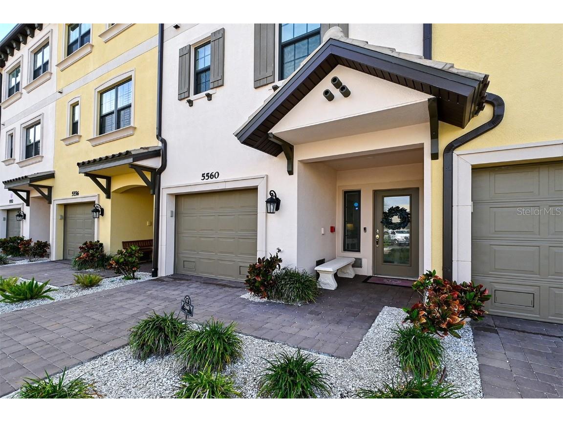 5560 Cannes Circle #3-106 Sarasota FL 34231 A4665433 image5