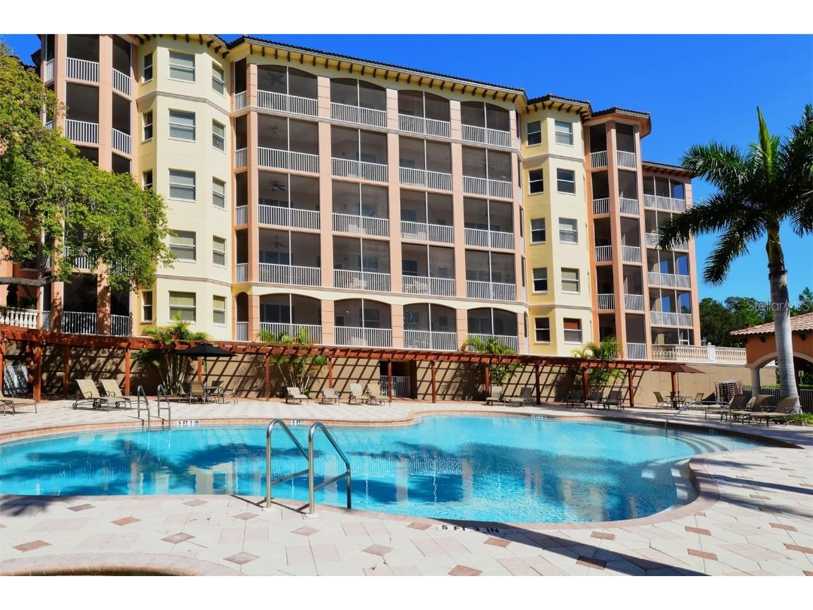 5560 Cannes Circle #3-106 Sarasota FL 34231 A4665433 image53