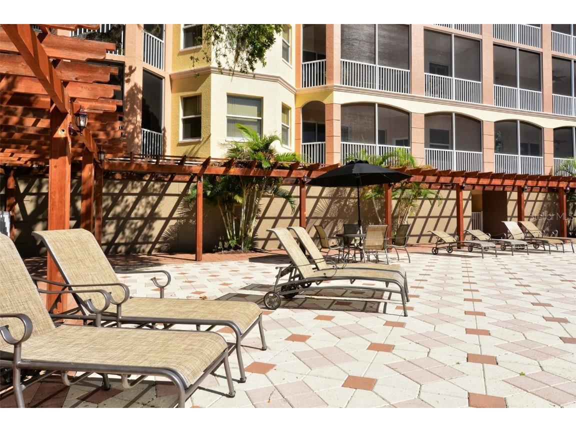 5560 Cannes Circle #3-106 Sarasota FL 34231 A4665433 image56