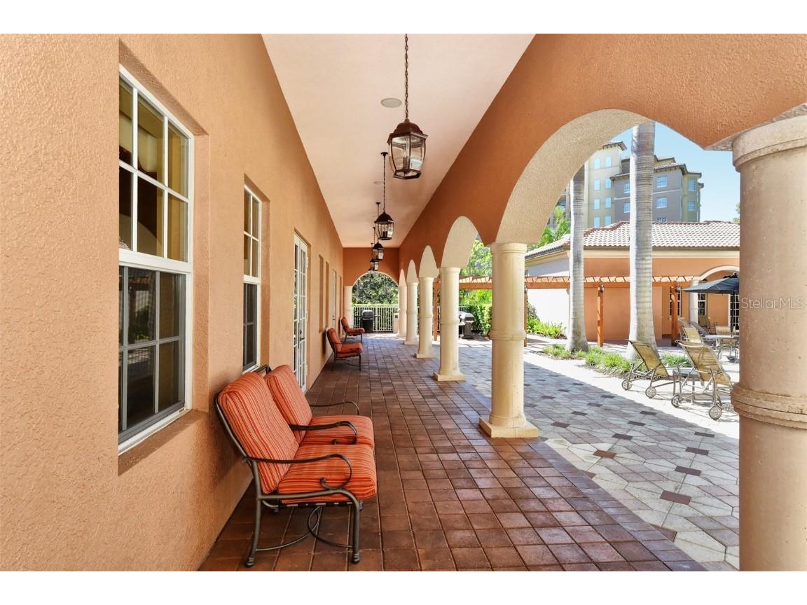 5560 Cannes Circle #3-106 Sarasota FL 34231 A4665433 image61