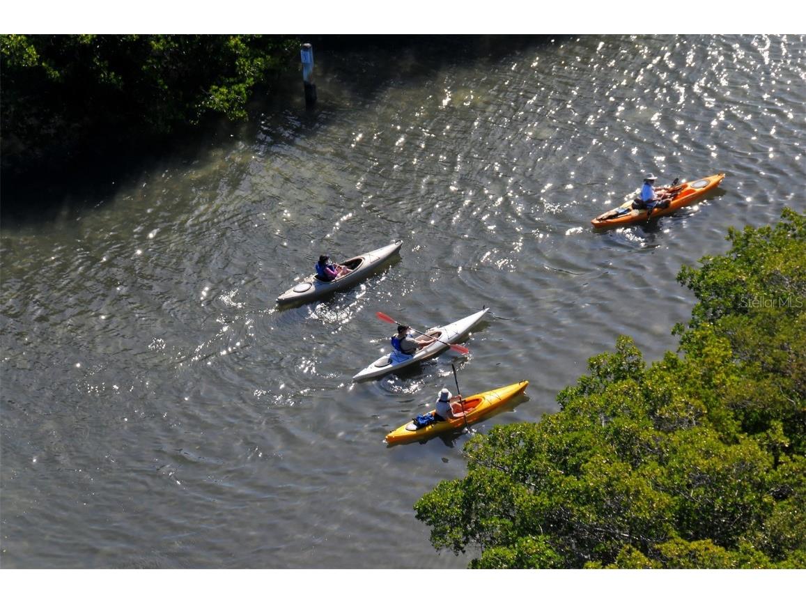 5560 Cannes Circle #3-106 Sarasota FL 34231 A4665433 image69