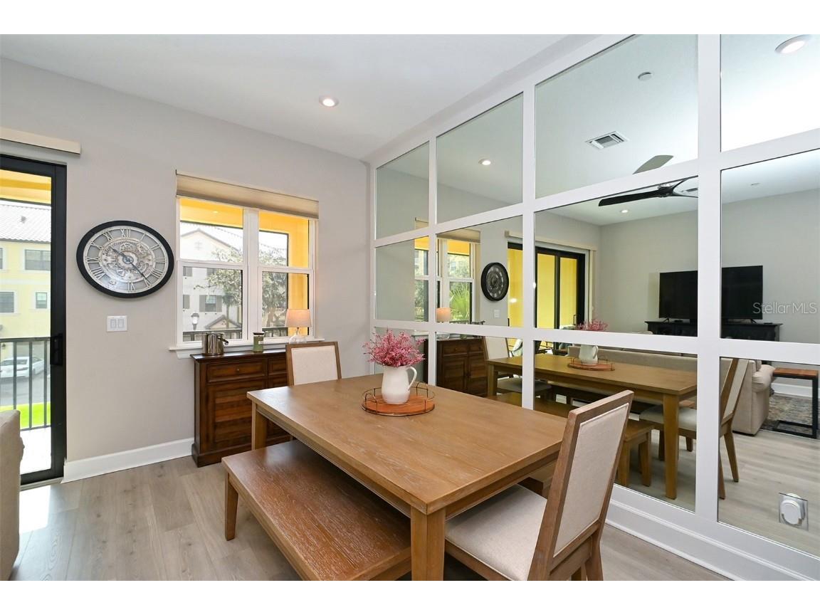 5560 Cannes Circle #3-106 Sarasota FL 34231 A4665433 image8