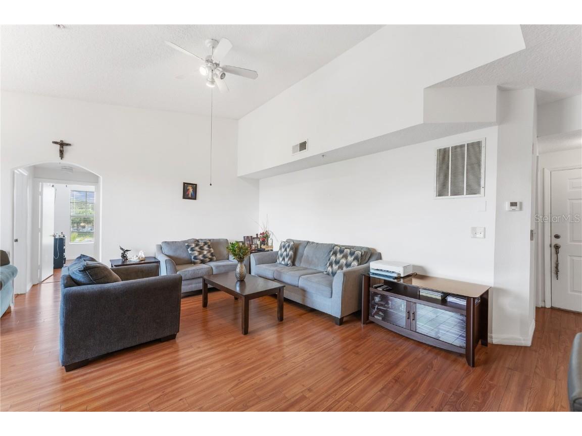 5560 Metrowest Boulevard #303 Orlando FL 32811 O6343331 image17