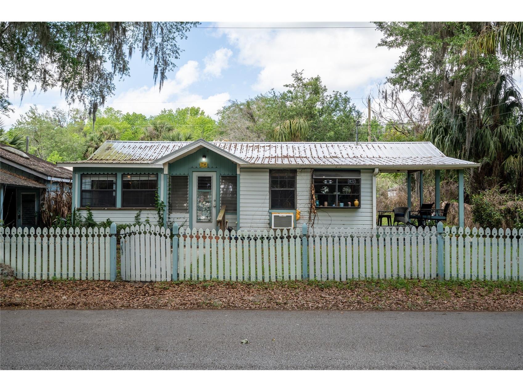 5560 Park Avenue De Leon Springs FL 32130 V4948042 image2