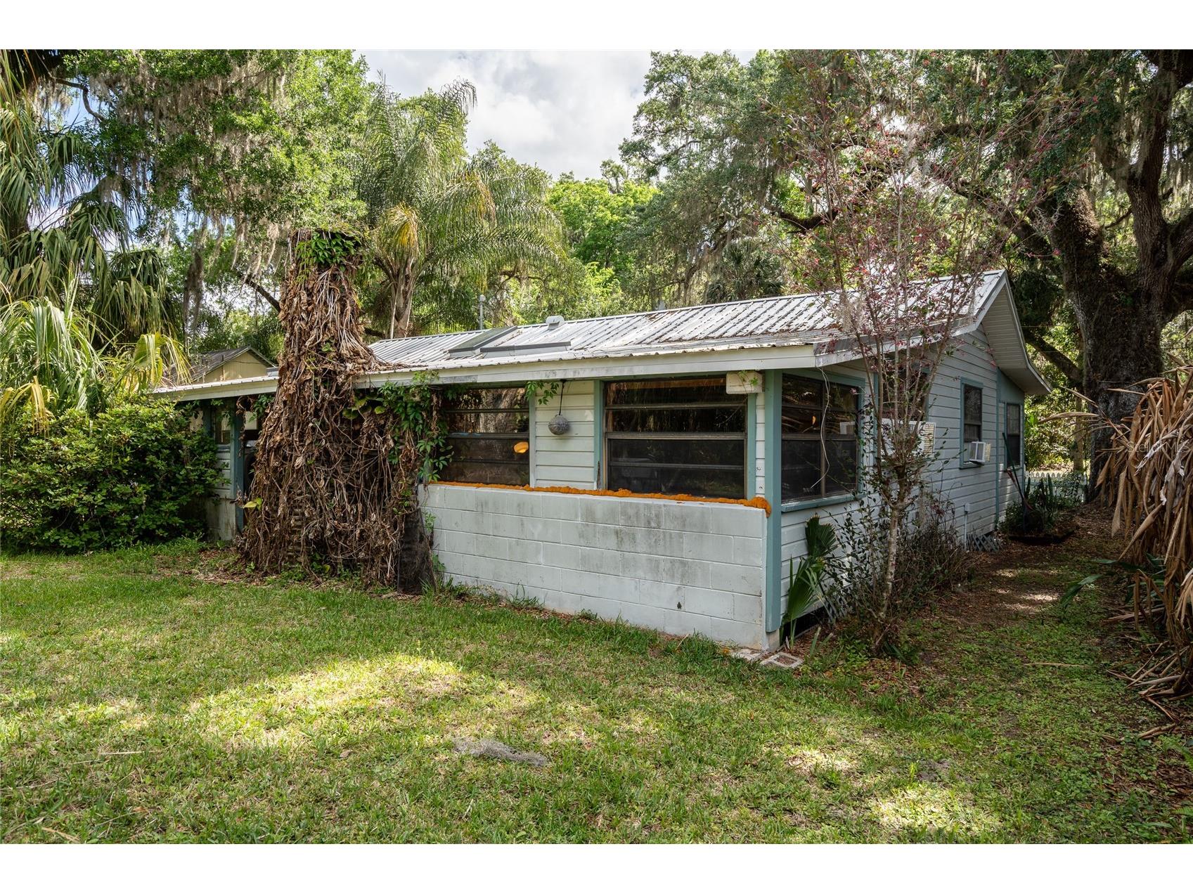 5560 Park Avenue De Leon Springs FL 32130 V4948042 image26