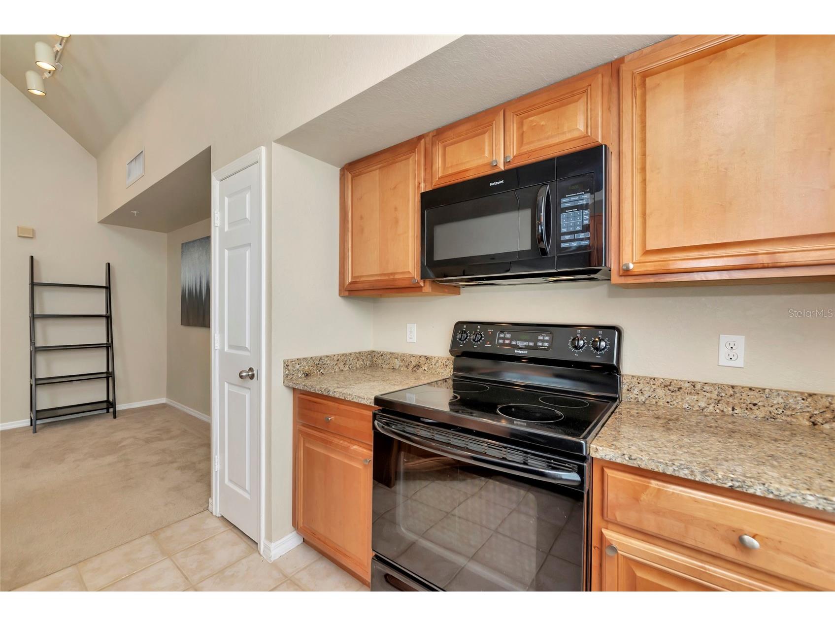 5560 Rosehill Road #201 Sarasota FL 34233 A4689325 image11