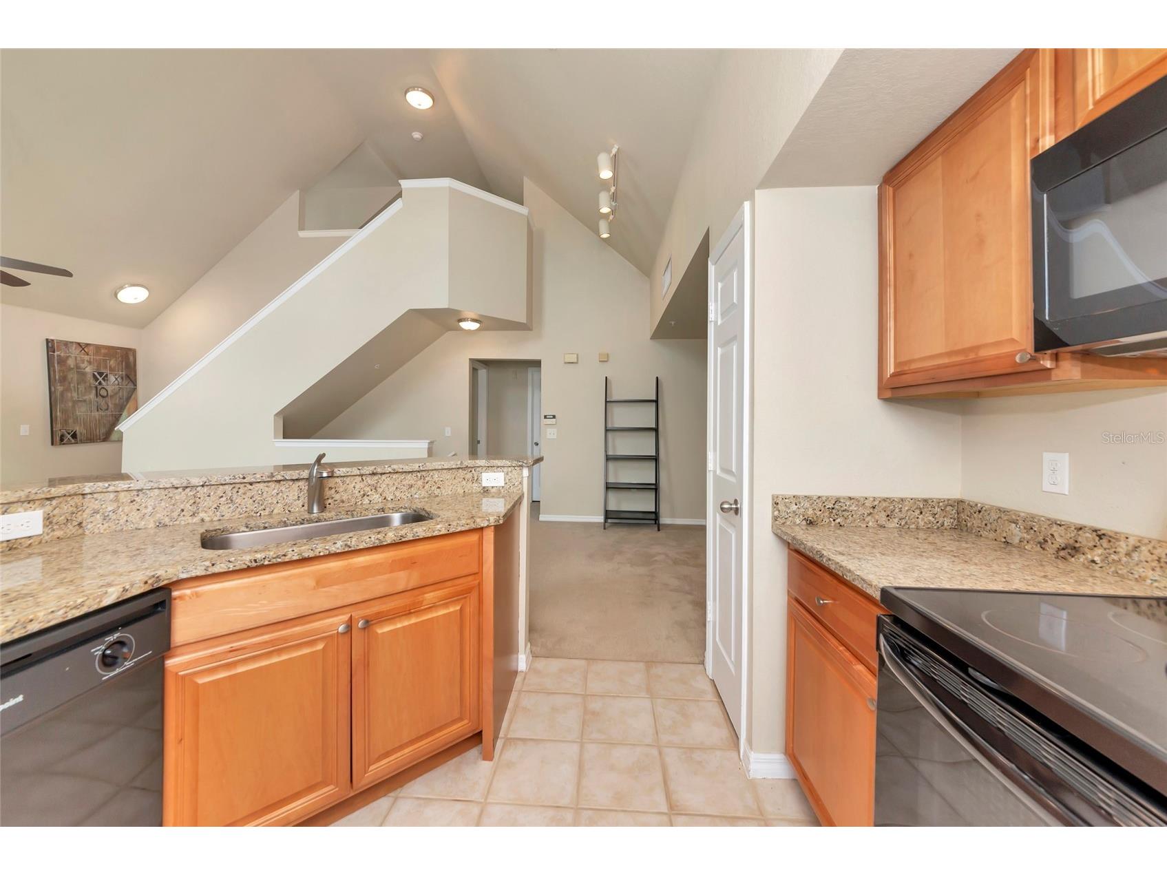 5560 Rosehill Road #201 Sarasota FL 34233 A4689325 image12