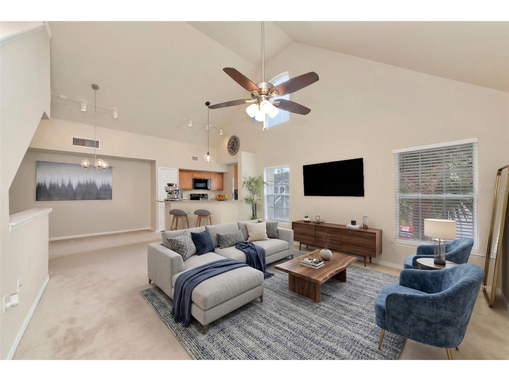 5560 Rosehill Road #201 Sarasota FL 34233 A4689325 image2