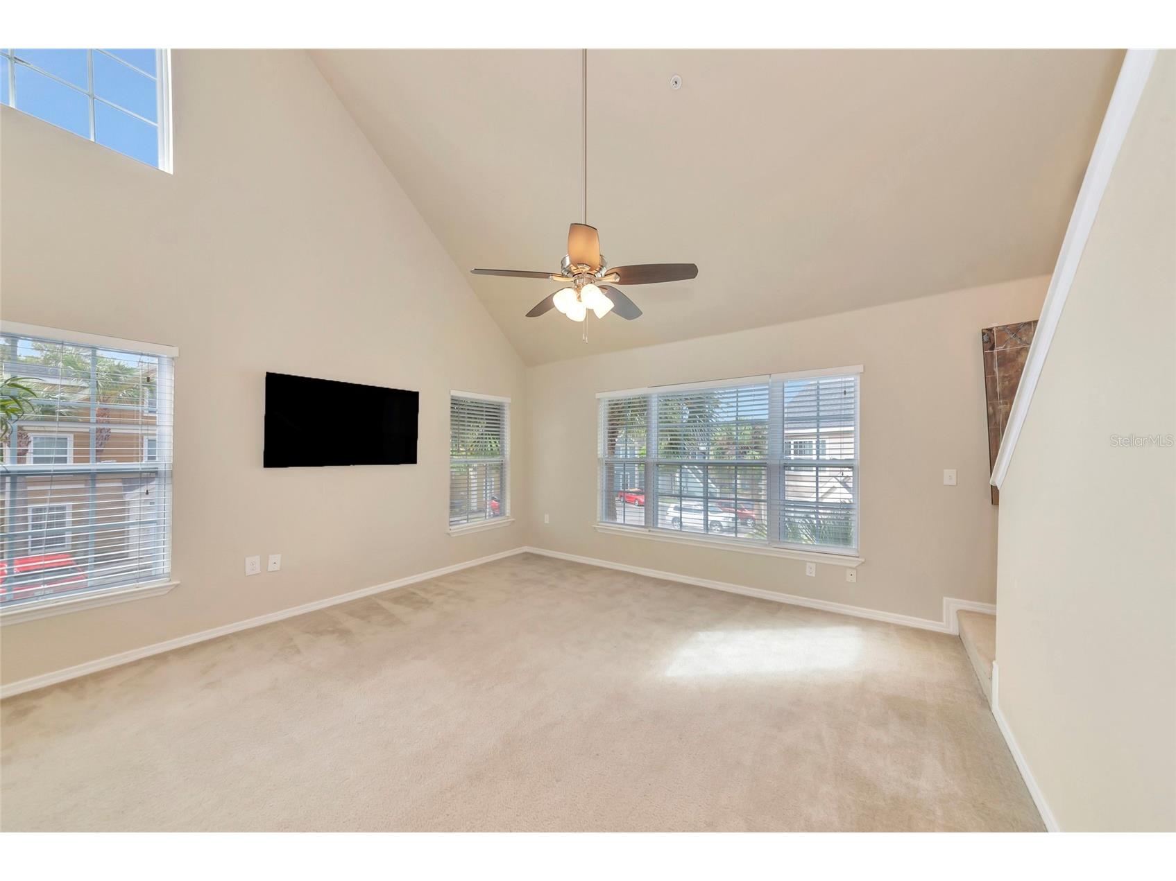 5560 Rosehill Road #201 Sarasota FL 34233 A4689325 image4