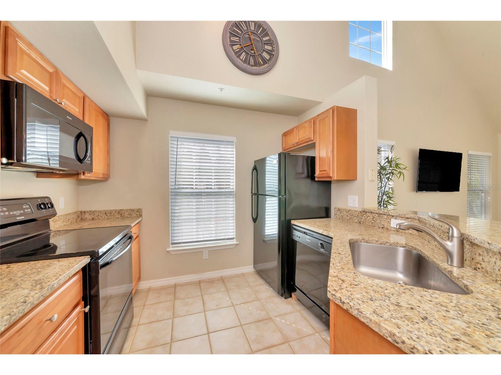 5560 Rosehill Road #201 Sarasota FL 34233 A4689325 image9