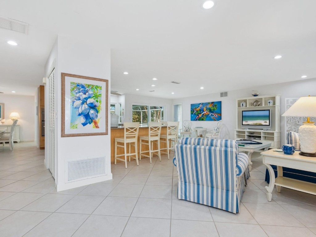 5560 Shadow Lawn Drive Sarasota FL 34242 - GRAND CANAL TO ICW A4636955 image7