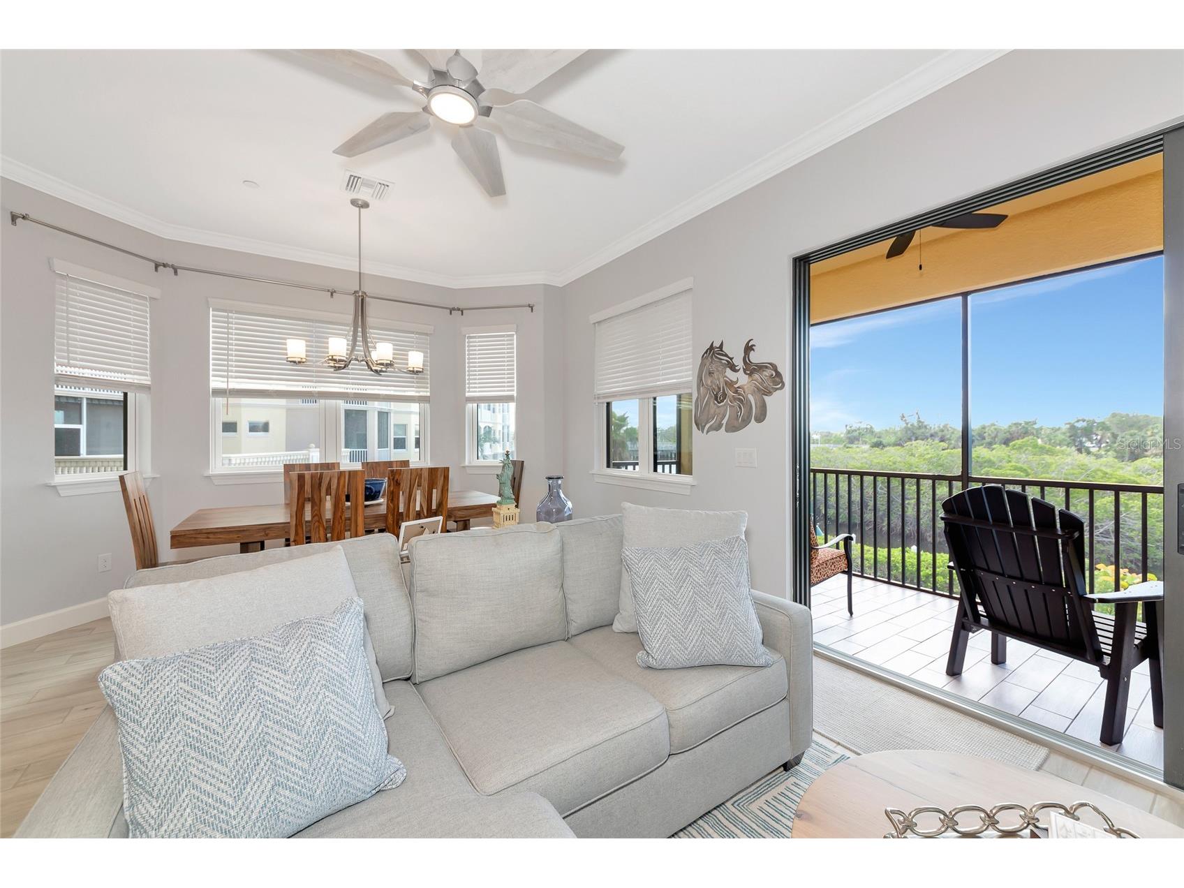 5561 Cannes Circle Sarasota FL 34231 A4652063 image17